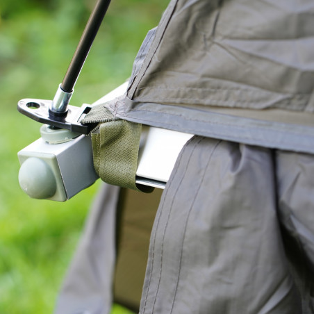 Tente surélevée pour de lit de camp