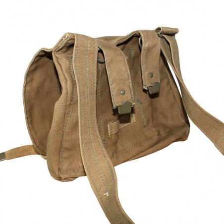 Authentique musette armée tchèque vintage