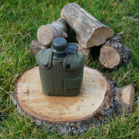 Gourde en plastique avec housse