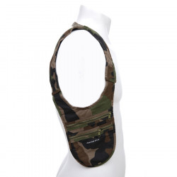 Pochette d\'épaules.