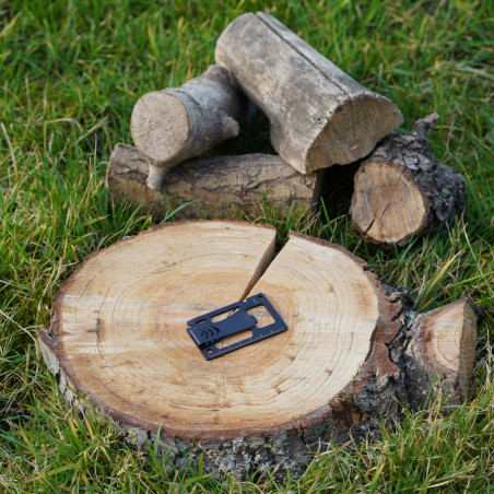 Outil de survie avec pince à billets